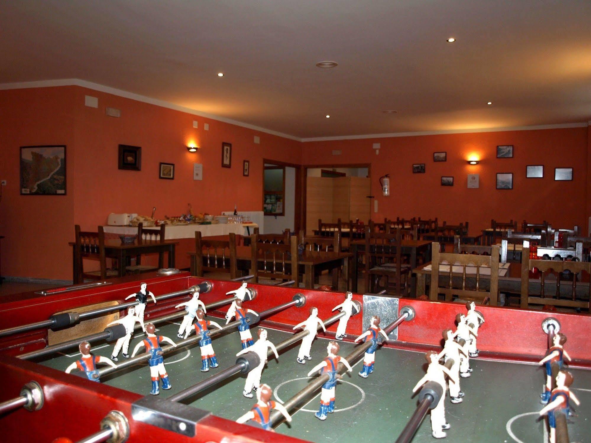 Hotel La Farga Рипол Екстериор снимка