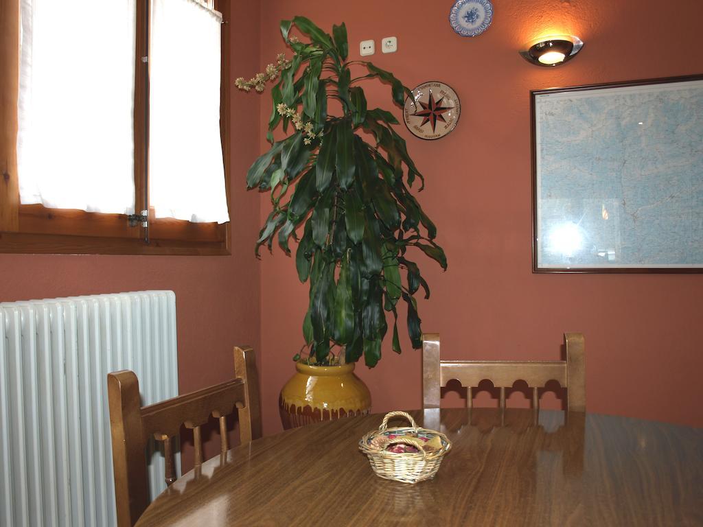 Hotel La Farga Рипол Екстериор снимка